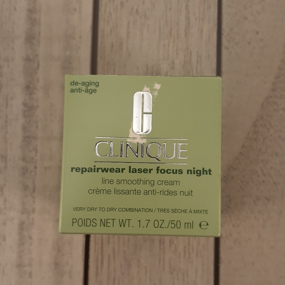 Clinique Repairwear Laser Focus Night Cream